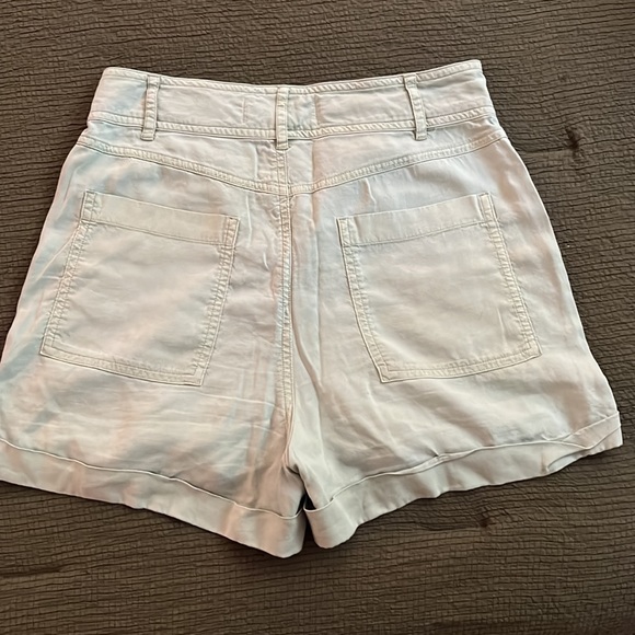 Anthro sage green shorts - Picture 6 of 6